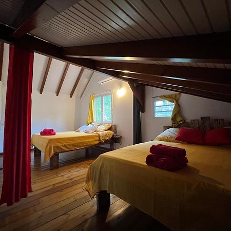 Villa Au Calme Avec Jacuzzi, Villa Le Boursoie Les Abymes Eksteriør bilde