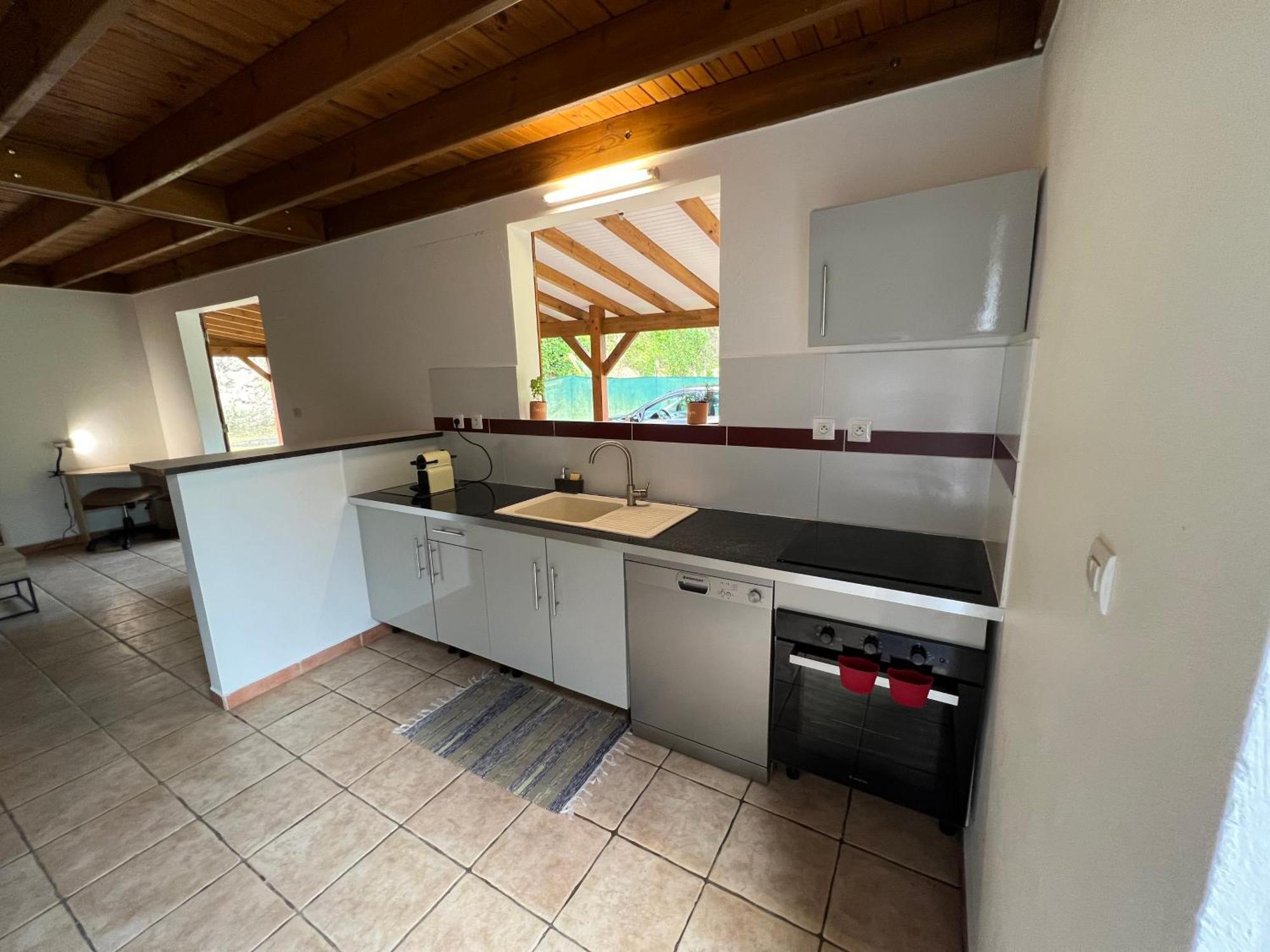Villa Au Calme Avec Jacuzzi, Villa Le Boursoie Les Abymes Eksteriør bilde